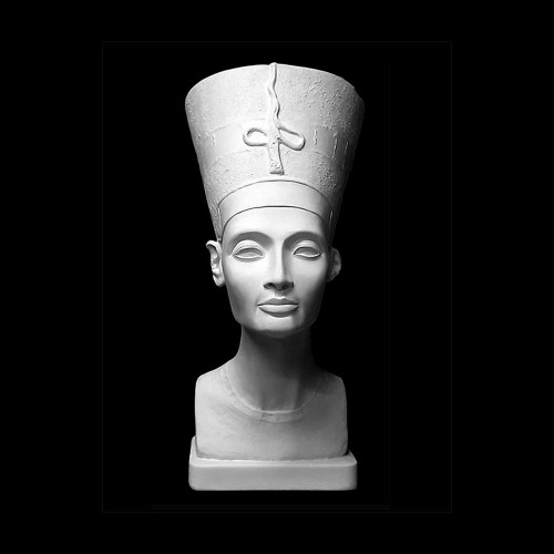 Гипсовая модель Бюст Нефертити в головном уборе   