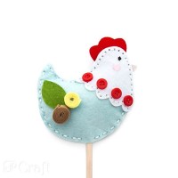 FELT CRAFT KIT - HEN ON STICK